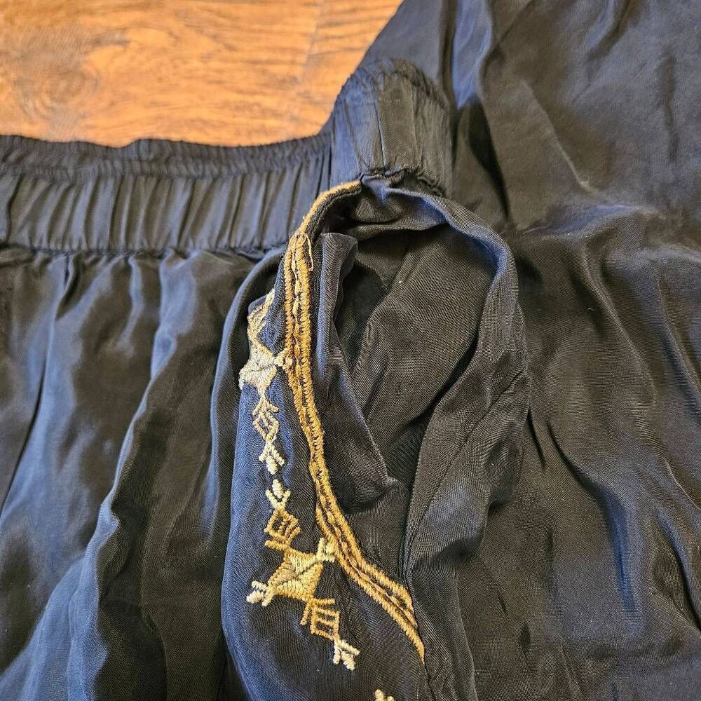 Johnny Was Embroidered Pull-On Pants - Picture 3 of 9